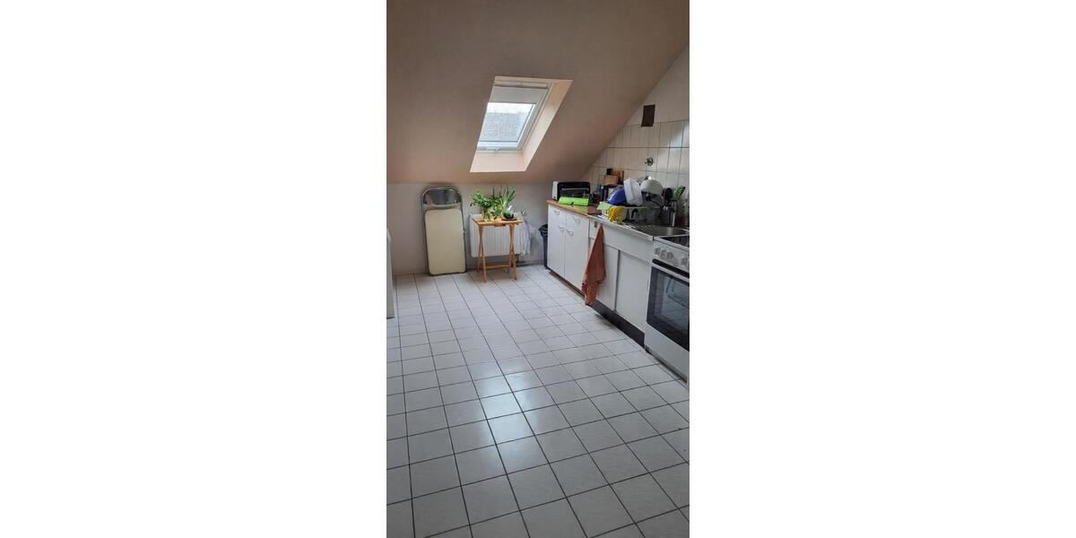 Dachgeschoßwohnung Karlsruhe Mühlburg - 3.5 Zimmer, 81 m&sup2;, 1.280&euro; | Angebot:25794086