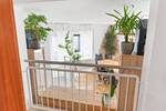 2-Etagen-Wohnung mit 2 TG-Stellplätze, EBK, 2 BadeZimmer, Balkon und Terrasse
