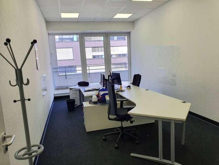 Büro in Karlsruhe 3.870,55 € 389 m²