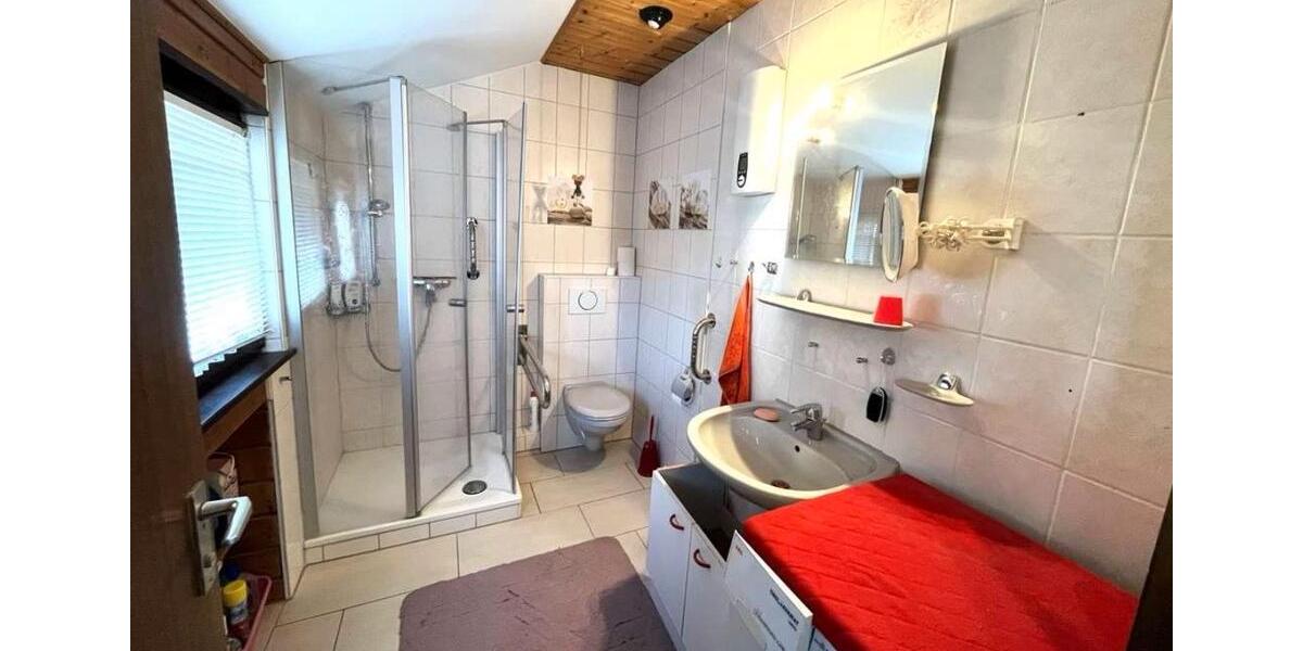 Doppelhaushälfte Bad Liebenzell - 3 Zimmer, 64 m&sup2;, 190.000&euro; | Angebot:26493577