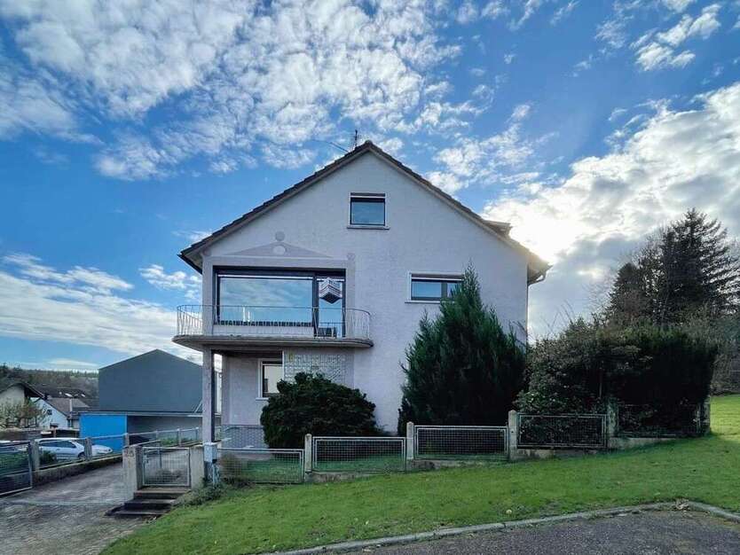 Haus zum Kaufen in Pfinztal 350.000 € 174 m²