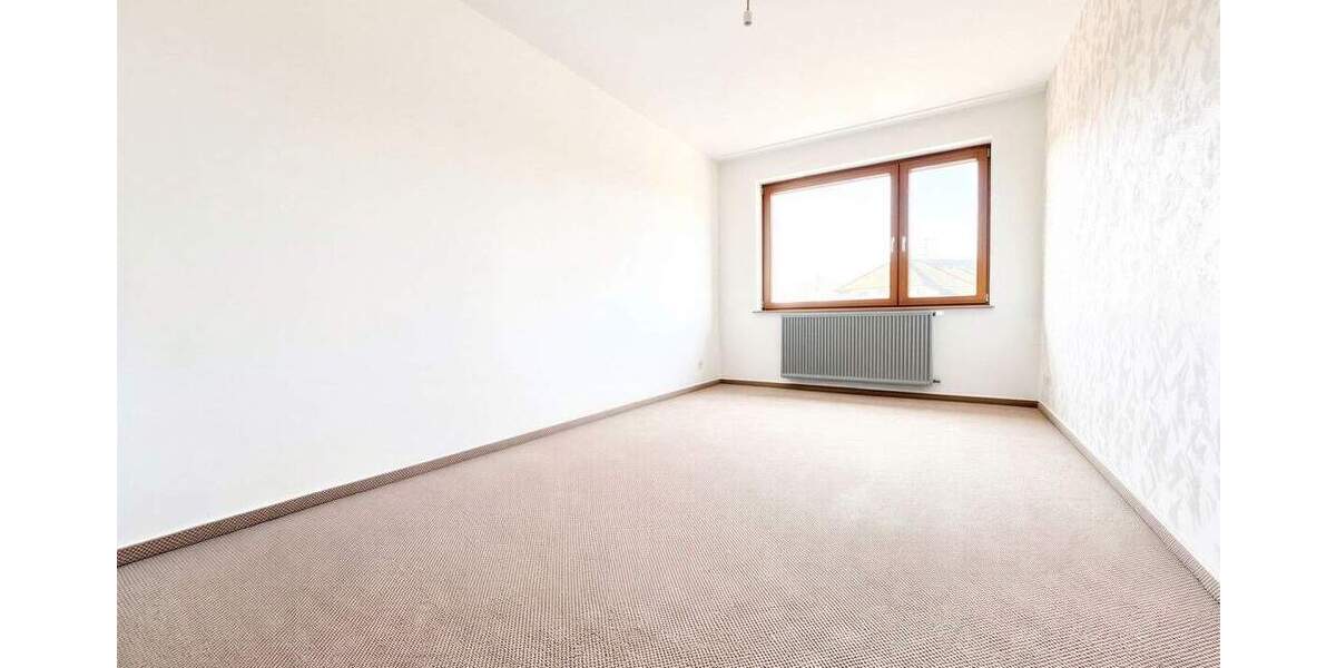 Doppelhaushälfte Sindelfingen Mitte - 5 Zimmer, 160 m&sup2;, 460.000&euro; | Angebot:25770722