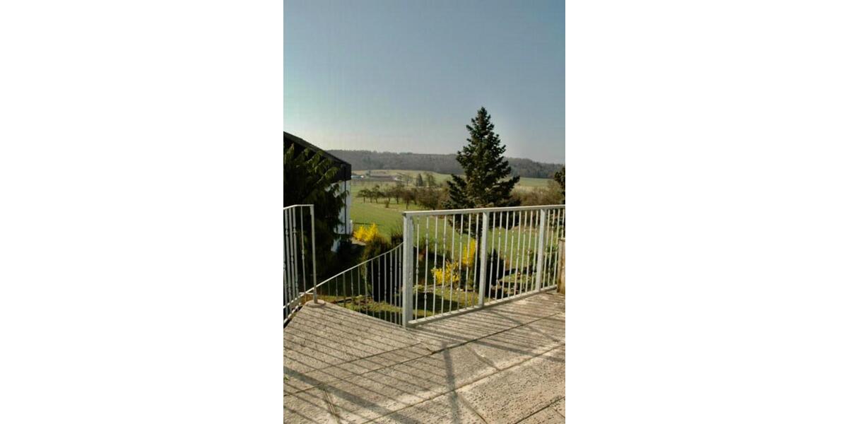 Reihenhaus Leonberg - 6 Zimmer, 205 m&sup2;, 1.850&euro; | Angebot:24248136