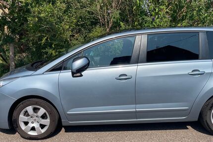 Peugeot 5008 120.000 km 5.500 &euro; Birkenfeld 75217