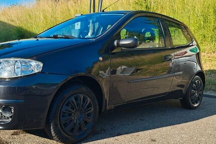 Fiat Punto 235.000 km 1.100 &euro; Königsbach-Stein 75203
