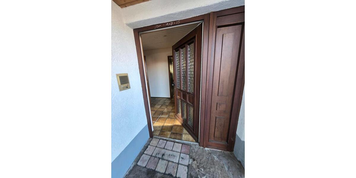 Einfamilienhaus Ettlingen - 5 Zimmer, 150 m&sup2;, 1.750&euro; | Angebot:24810197