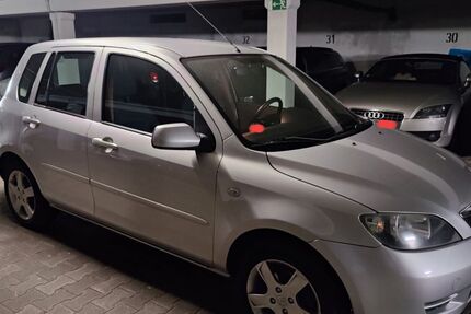 Mazda 2 149.000 km 2.600 &euro; Karlsruhe 76185