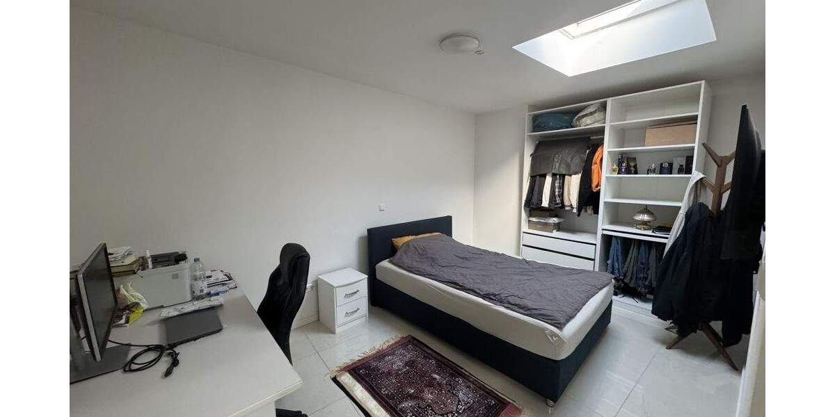 4 Wohnungen + 1 Laden - Attraktives Wohn- und Geschäftshaus in zentraler Lage von Pforzheim-Eutingen 1 zimmer