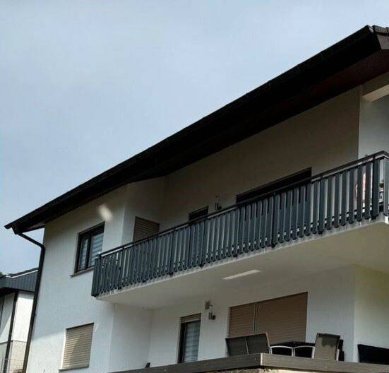 Vielseitiges Einfamilienhaus in idyllischer Lage - perfekt für Familien oder mehrere Generationen