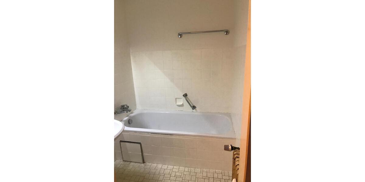 Erdgeschoßwohnung Ditzingen - 4 Zimmer, 85 m&sup2;, 299.999&euro; | Angebot:27166101