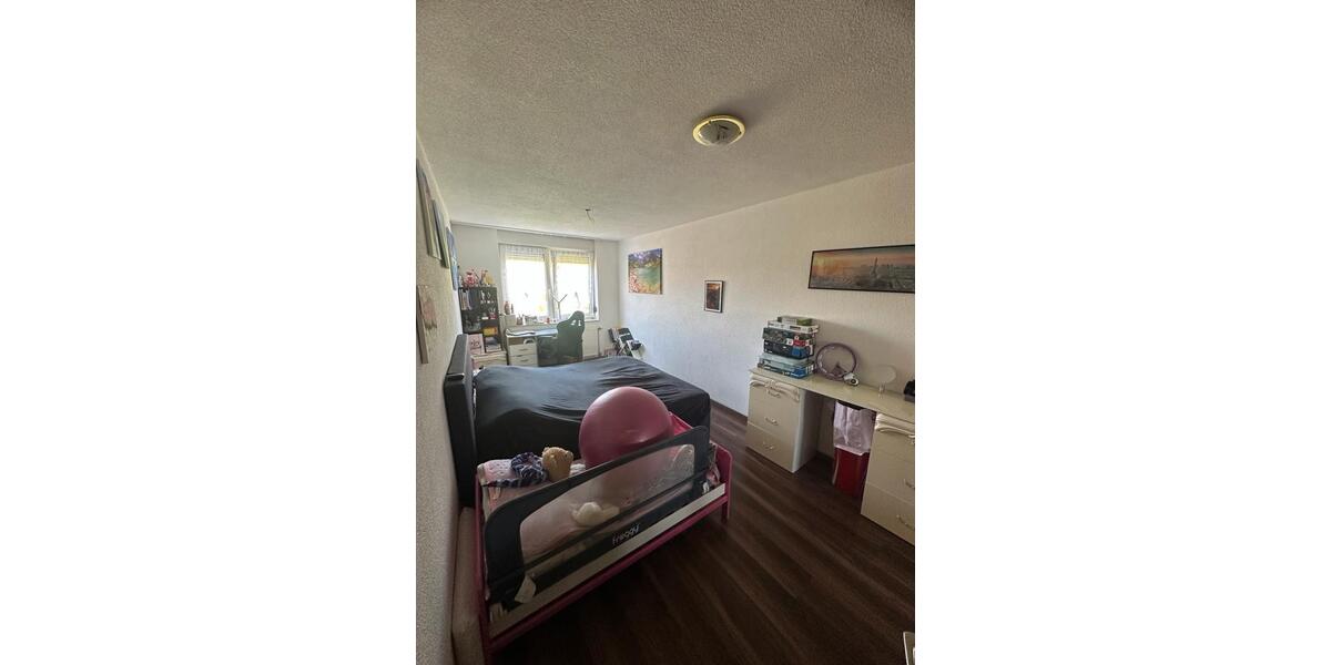 Etagenwohnung Bretten - 3.5 Zimmer, 97 m&sup2;, 271.000&euro; | Angebot:27046359