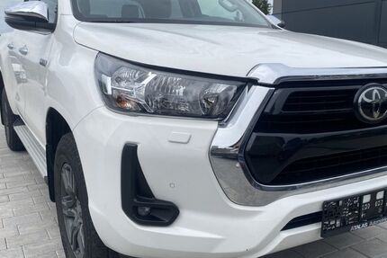 Toyota Hilux 158.000 km 30.750 &euro; Calw 75365