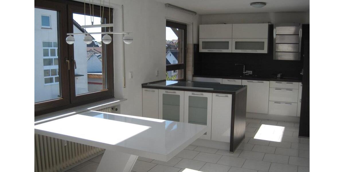Etagenwohnung Kraichtal - 4.5 Zimmer, 140 m&sup2;, 950&euro; | Angebot:26221296
