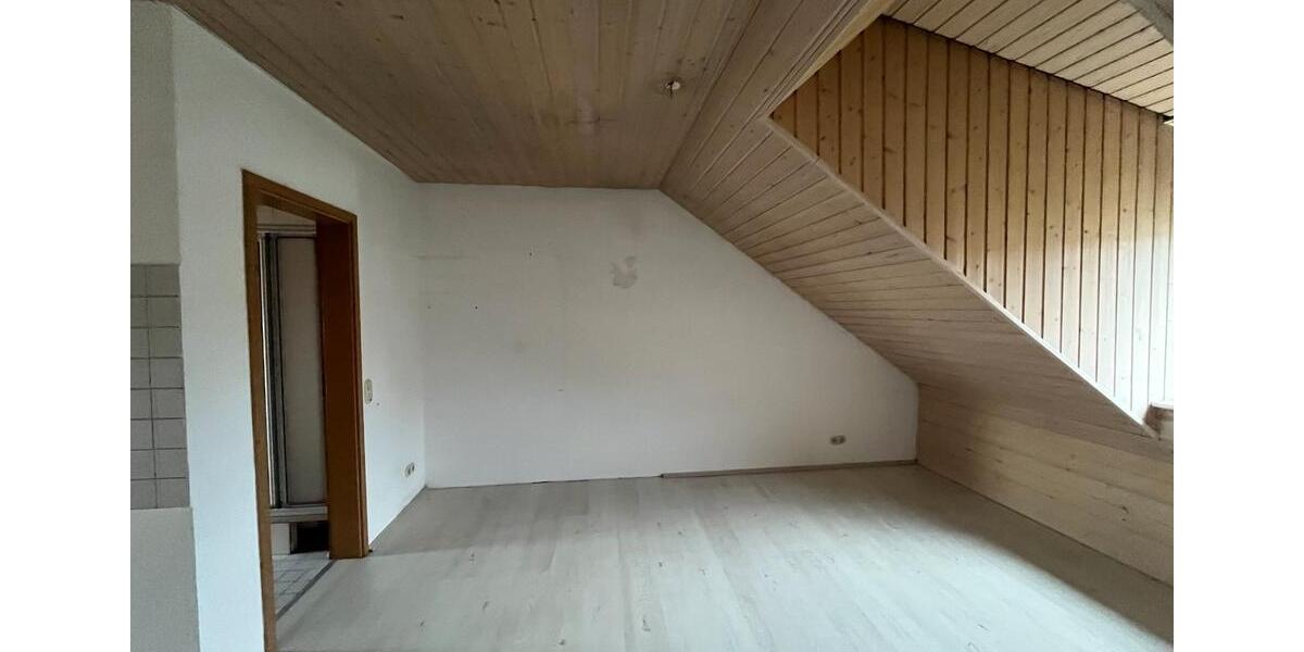 Dachgeschoßwohnung Pfinztal - 1 Zimmer, 43 m&sup2;, 510&euro; | Angebot:25768038