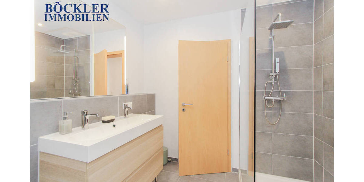 Mehrfamilienhaus, Wohnhaus Engelsbrand Grunbach - 8 Zimmer, 238 m&sup2;, 713.000&euro; | Angebot:26714956