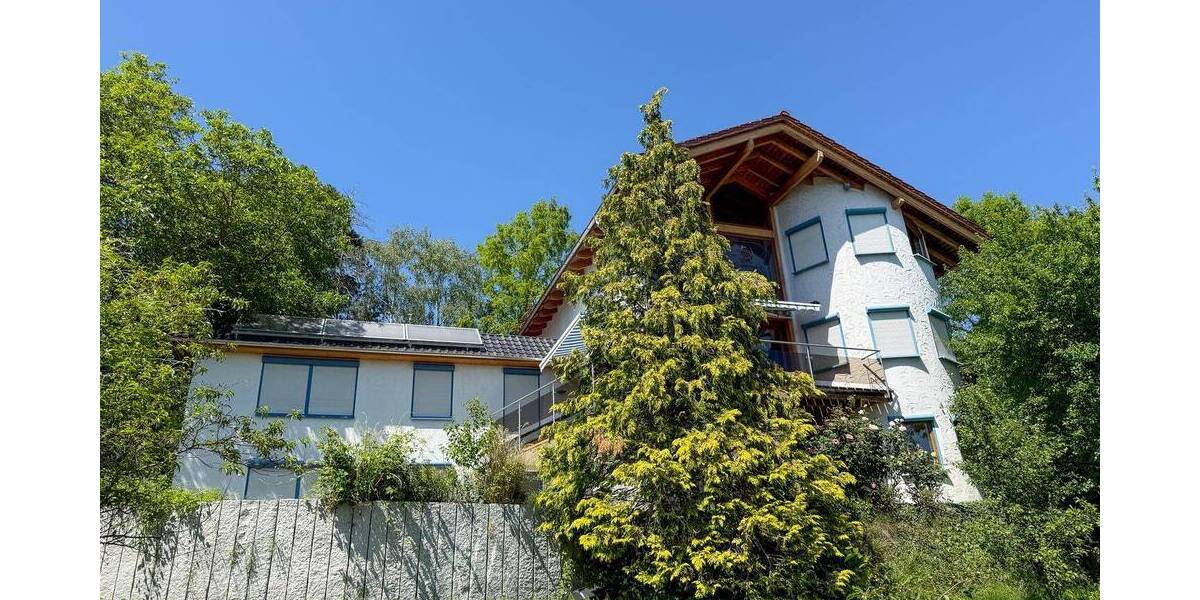 Einfamilienhaus Pforzheim Nordstadt - 8 Zimmer, 320 m&sup2;, 830.000&euro; | Angebot:26786762