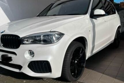 BMW X5 155.000 km 27.499 &euro; Sindelfingen 71063