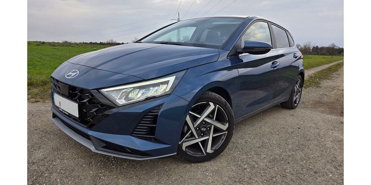 Hyundai i20 8.323 km 22.149 € Wimsheim 71299