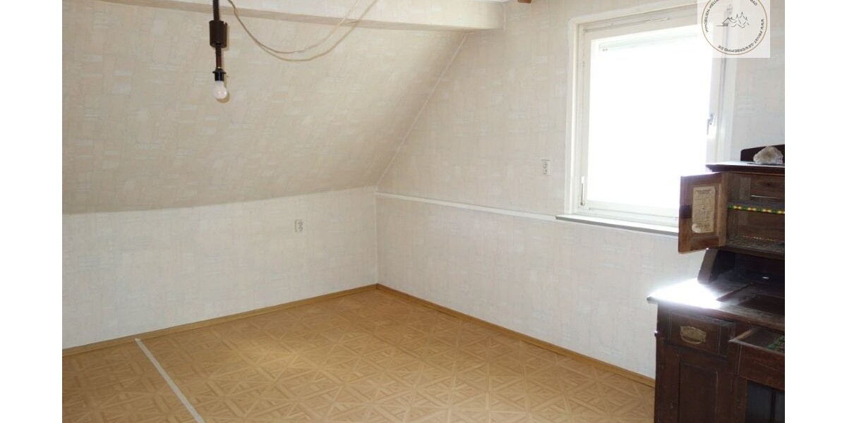 1 Familienhaus mit Potenzial und sehr großem Garten - Einfamilienhaus Straubenhardt Pfinzweiler | Angebot:26161018