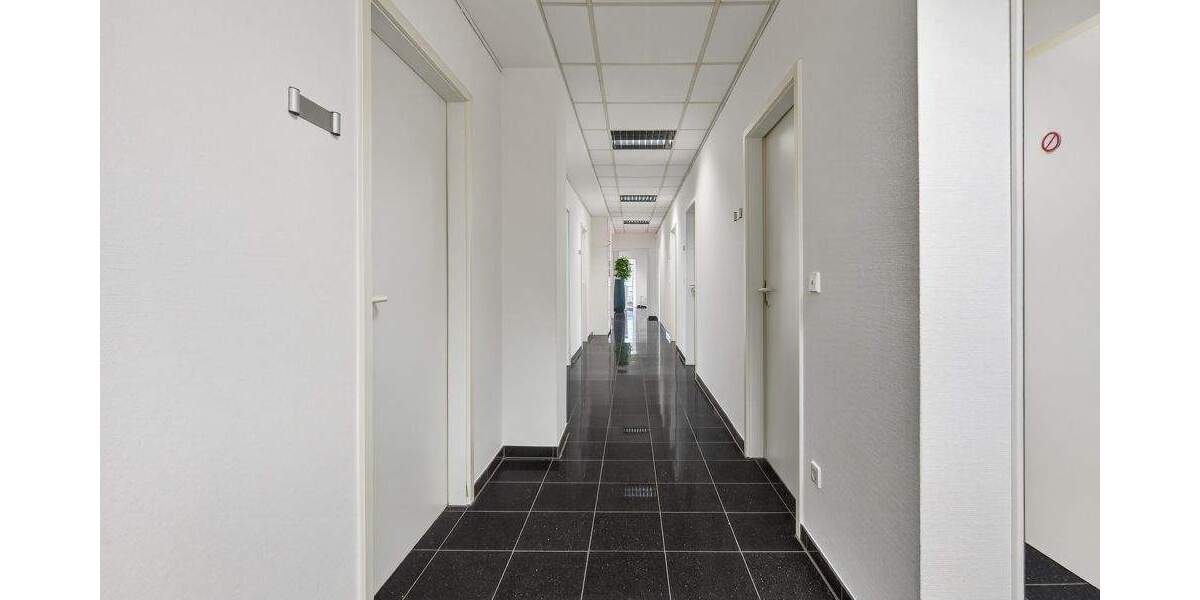 Gewerbeobjekt Karlsruhe Innenstadt-West - 1 Zimmer, 329 m&sup2;, 3.780&euro; | Angebot:25688159