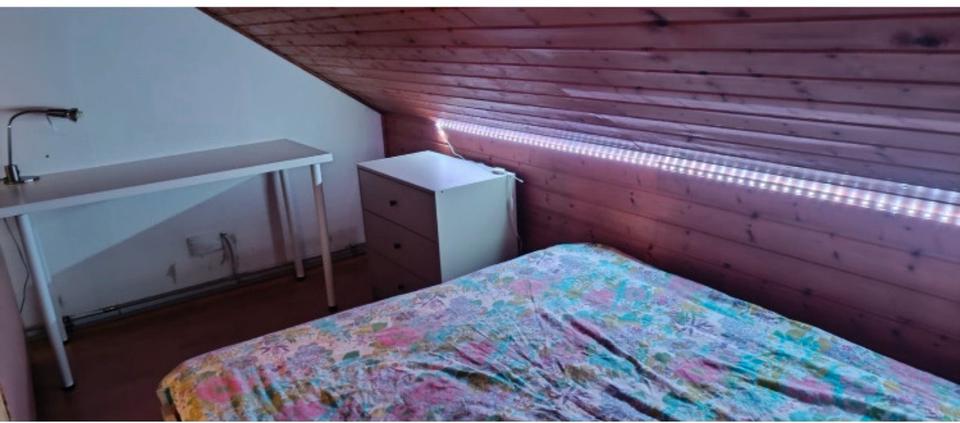 Dachgeschoßwohnung Straubenhardt - 1 Zimmer, 80 m&sup2;, 570&euro; | Angebot:26321300