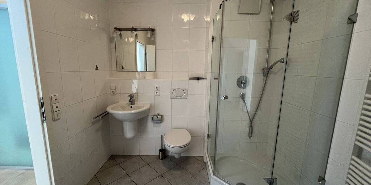 Etagenwohnung Karlsruhe Nordstadt - 4 Zimmer, 119 m&sup2;, 1.700&euro; | Angebot:26486220