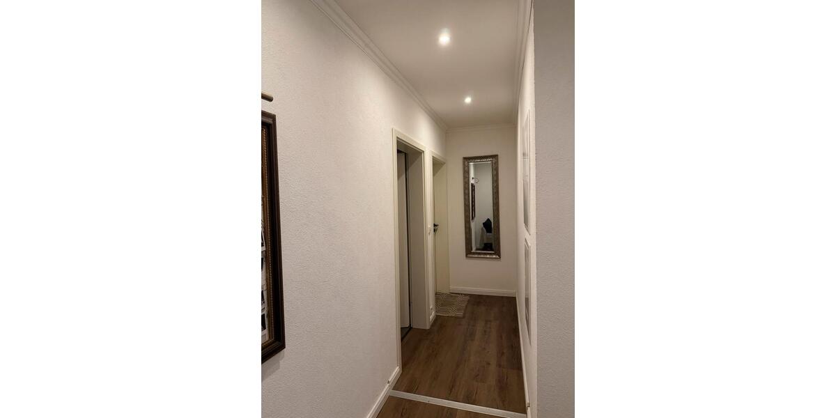 Kernsanierte EG-Wohnung (208 m²) mit großer Terrasse 6 zimmer