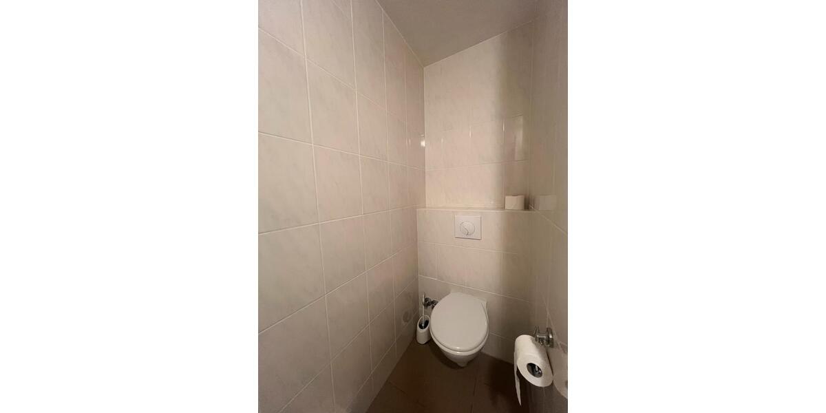 Etagenwohnung Pforzheim - 1 Zimmer, 20 m&sup2;, 900&euro; | Angebot:26136000