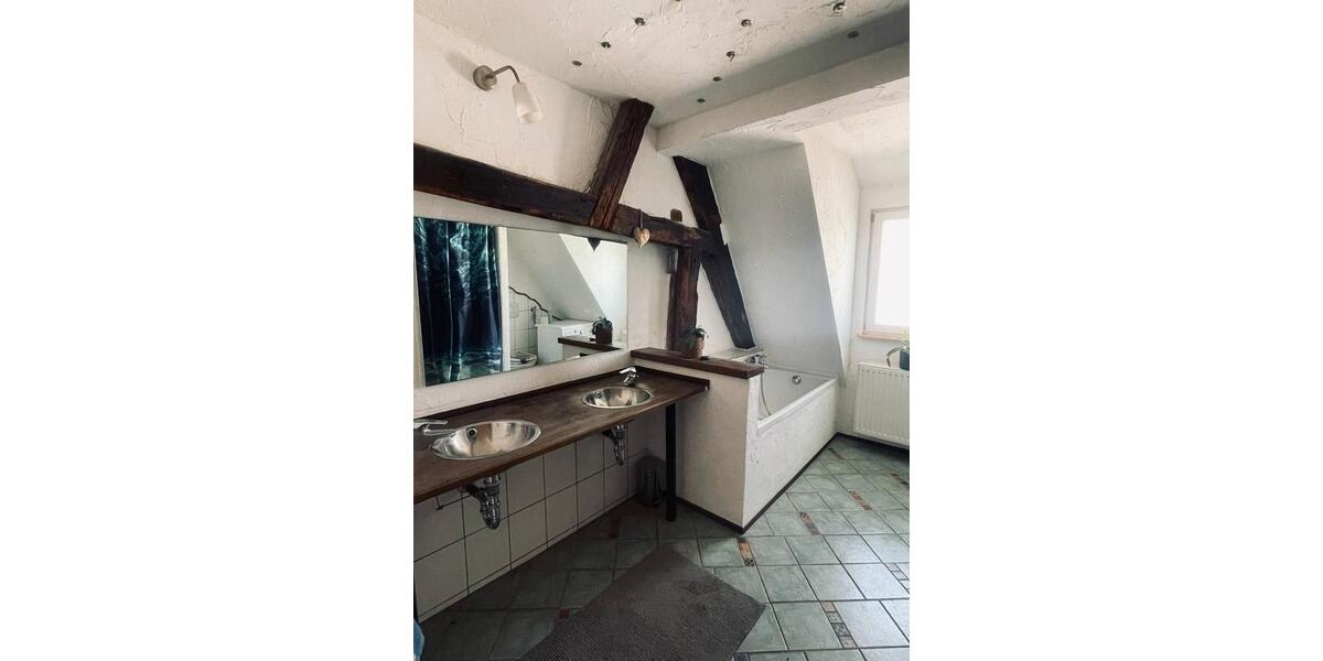 Mehrfamilienhaus, Wohnhaus Sachsenheim - 8.5 Zimmer, 223 m&sup2;, 479.000&euro; | Angebot:27120063