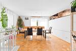 2-Etagen-Wohnung mit 2 TG-Stellplätze, EBK, 2 BadeZimmer, Balkon und Terrasse