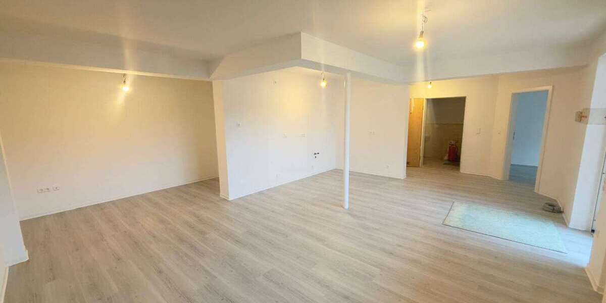 Wohnung zum Mieten in Königsbach Stein 790 € 83 m² 2 zimmer
