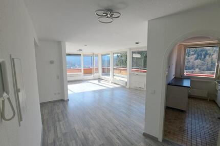 Haus Bad Herrenalb - 3.5 Zimmer, 120 m&sup2;, 1.050&euro; | Angebot:25636980