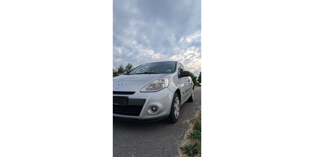 Renault Clio 155.000 km 2.600 &euro; Marxzell 76359
