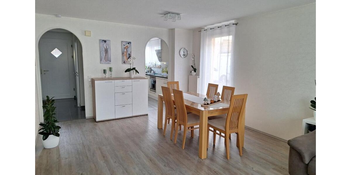 Reihenhaus Niefern-Öschelbronn Öschelbronn - 4.5 Zimmer, 127 m&sup2;, 569.000&euro; | Angebot:26085972