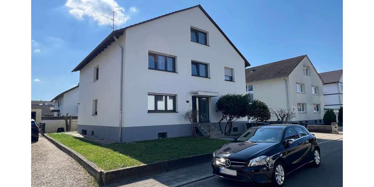 Einfamilienhaus Karlsdorf-Neuthard / Karlsdorf Karlsdorf - 8 Zimmer, 272 m&sup2;, 725.000&euro; | Angebot:21292381