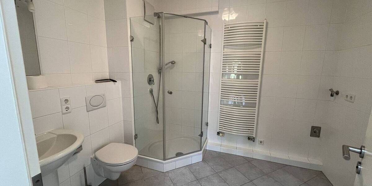 Etagenwohnung Karlsruhe Nordstadt - 4 Zimmer, 119 m&sup2;, 1.700&euro; | Angebot:26486220