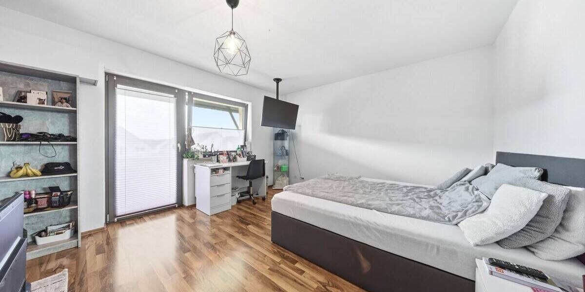 Doppelhaushälfte Stutensee Blankenloch - 8 Zimmer, 273 m&sup2;, 755.000&euro; | Angebot:26453482