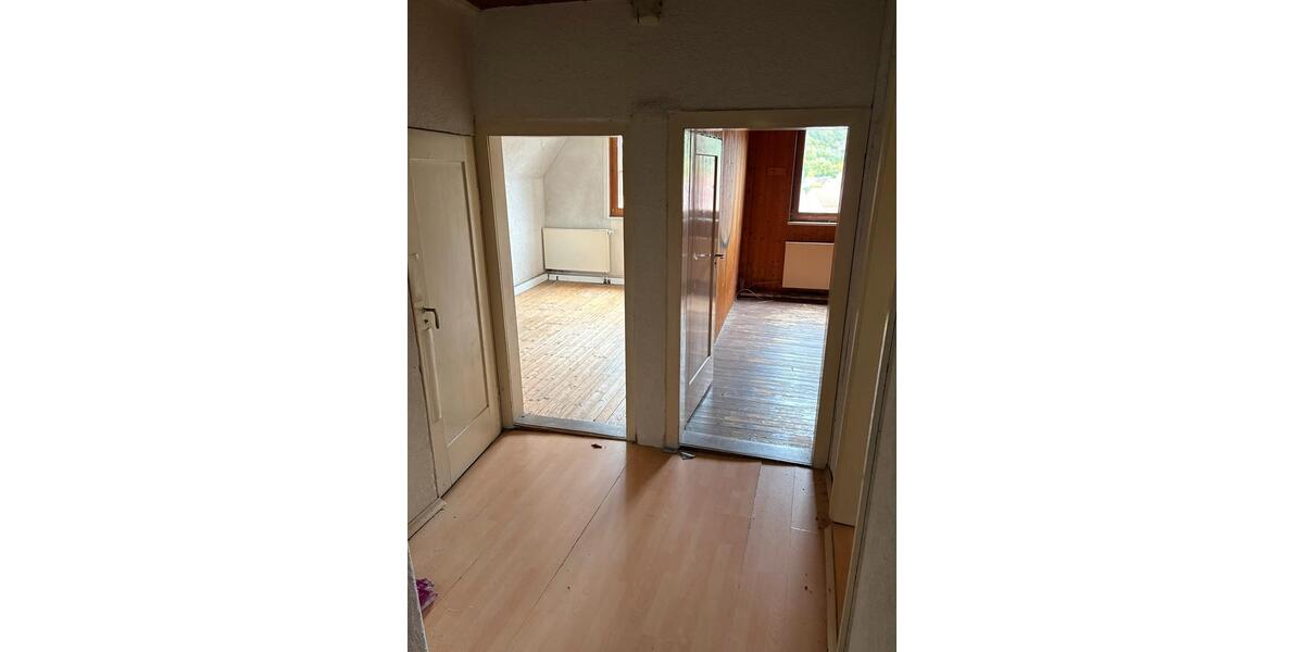 Einfamilienhaus Calw - 4 Zimmer, 126 m&sup2;, 100.000&euro; | Angebot:26958642