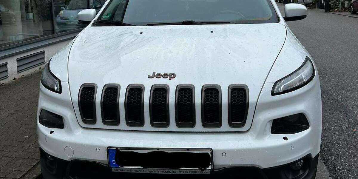 Jeep Cherokee 145.000 km 16.500 &euro; Karlsruhe 76227