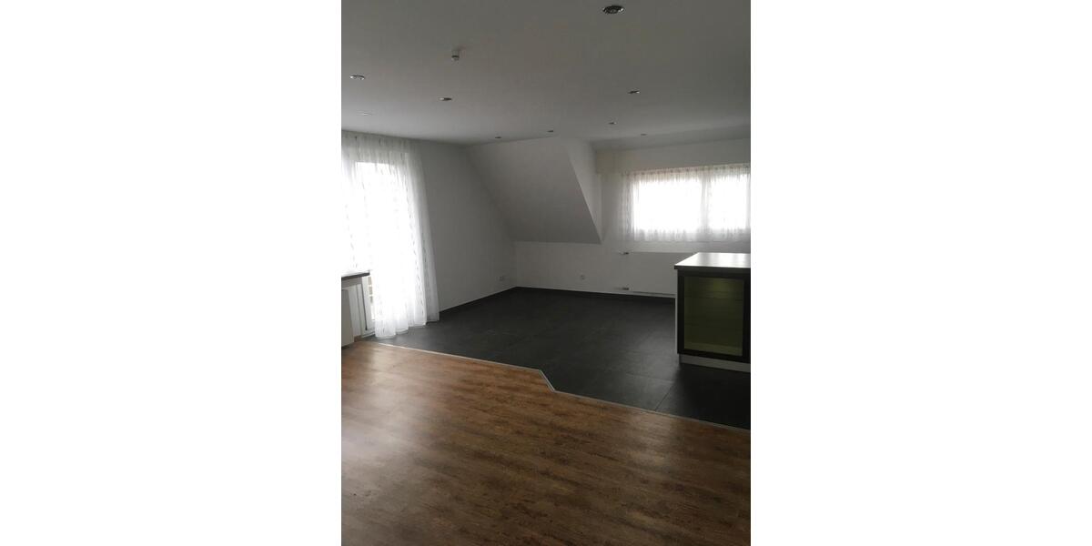 Etagenwohnung Rutesheim - 3.5 Zimmer, 96 m&sup2;, 1.300&euro; | Angebot:26611945