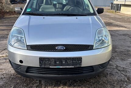 Ford Fiesta 175.000 km 1.300 &euro; Sindelfingen 71069