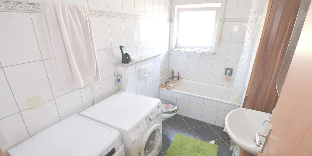 Etagenwohnung Malsch Völkersbach - 3 Zimmer, 78 m&sup2;, 880&euro; | Angebot:25769444