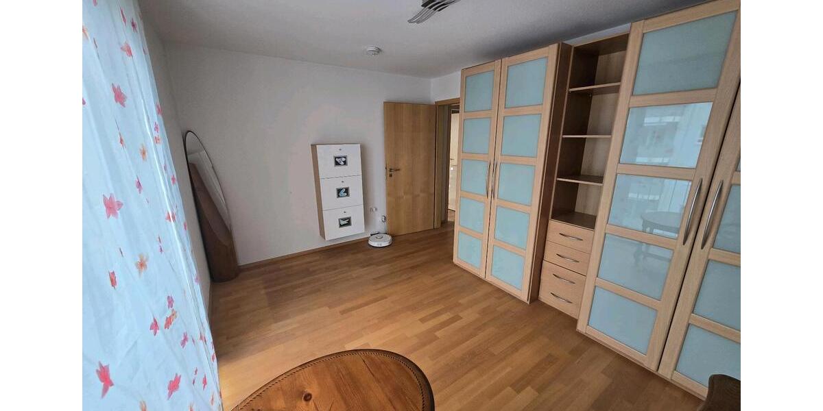 Etagenwohnung Ditzingen - 3 Zimmer, 75 m&sup2;, 1.115&euro; | Angebot:26438195