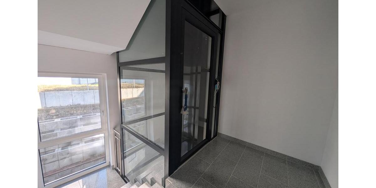 Etagenwohnung Pforzheim Nordstadt - 5 Zimmer, 150 m&sup2;, 2.250&euro; | Angebot:26312990