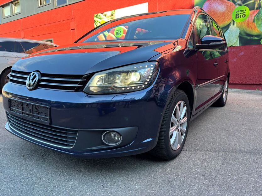 VW Touran 321.000 km 4.498 € Sindelfingen 71069