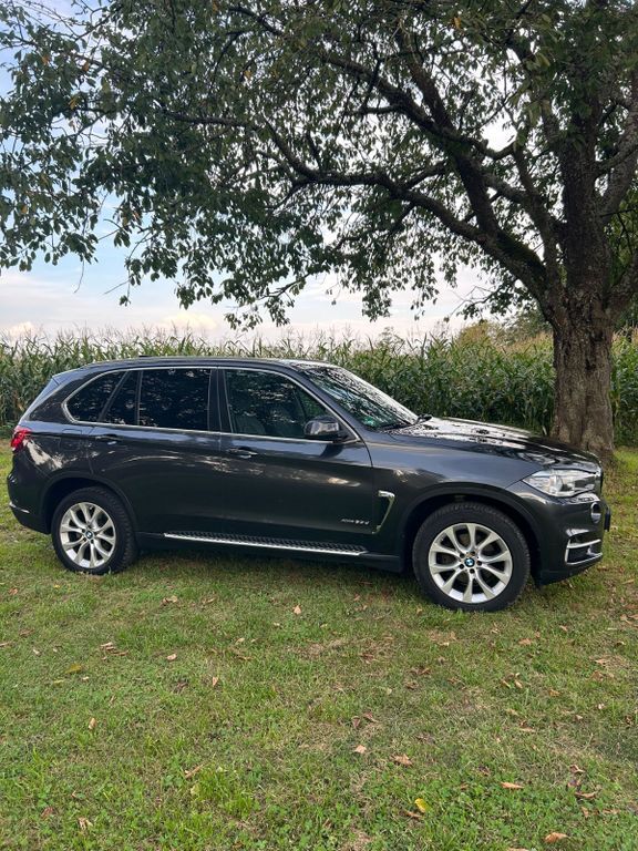 BMW X5 220.000 km 21.500 € Bretten 75015