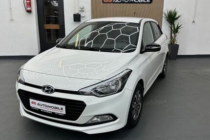 Hyundai i20 94.000 km 9.500 &euro; Gaggenau 76571