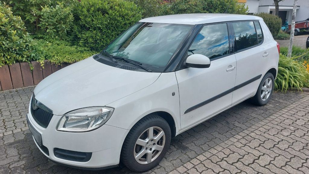 Skoda Fabia 175.000 km 1.950 &euro; Karlsruhe 76228