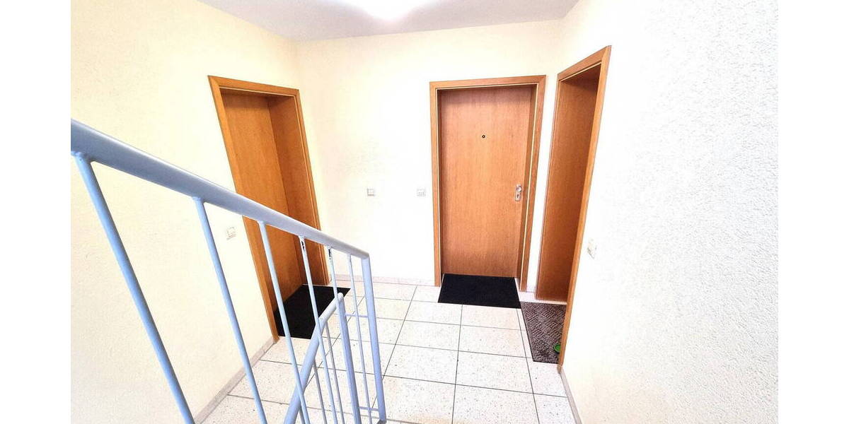 Etagenwohnung Bretten - 3 Zimmer, 83 m&sup2;, 980&euro; | Angebot:26716064