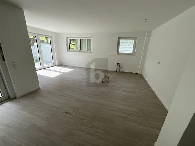 ERSTBEZUG - HELL & MODERN MIT SÜD-BALKON - Etagenwohnung Calw | Angebot:25760688